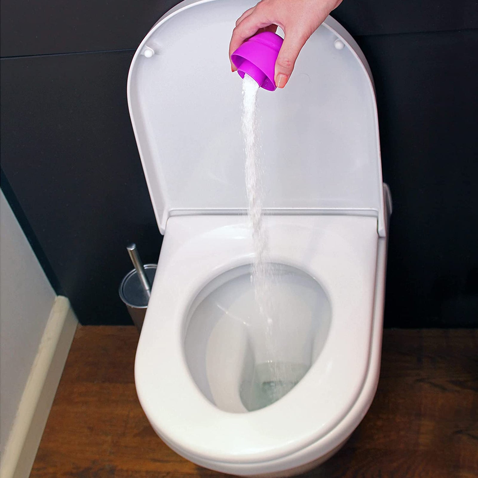 https://www.yorkshiretrading.com/cdn/shop/products/546450-BerryBlastToiletCleaner2_1024x1024@2x.jpg?v=1672845586